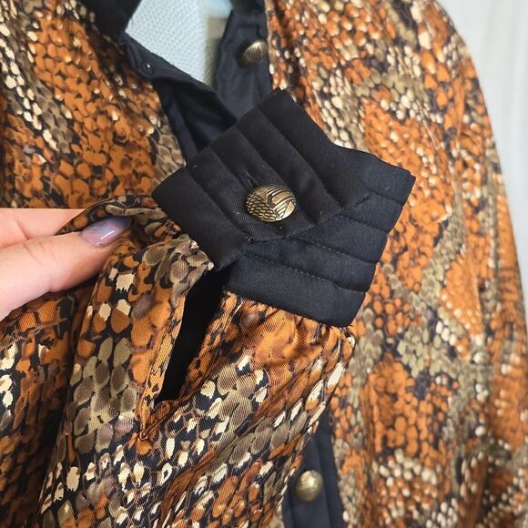 Jerri Sherman | Vintage Silk Bomber Jacket - Picture 4 of 9